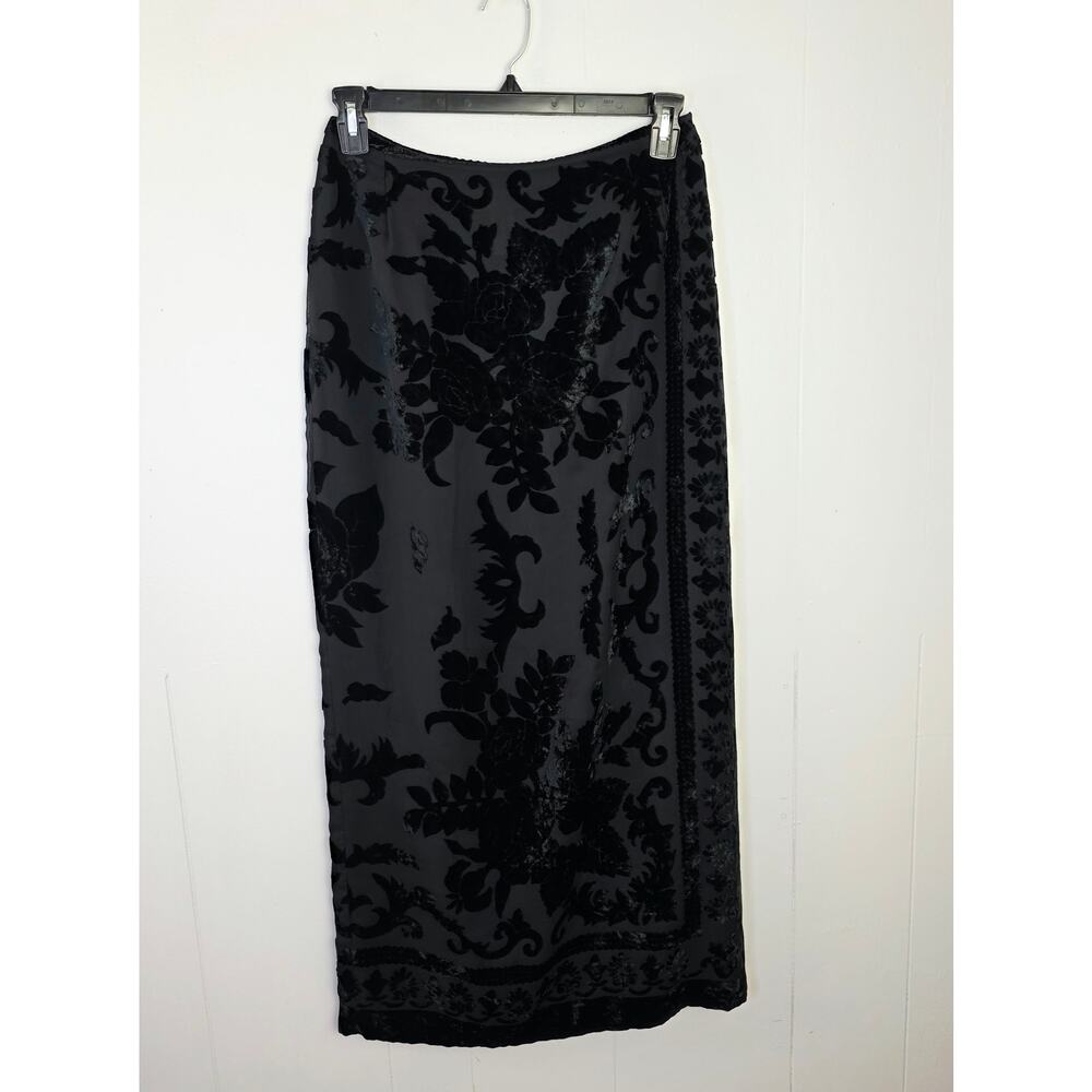 Liz Claiborne Black Velvet Burnout Floral Midi Skirt - Picture 2 of 12